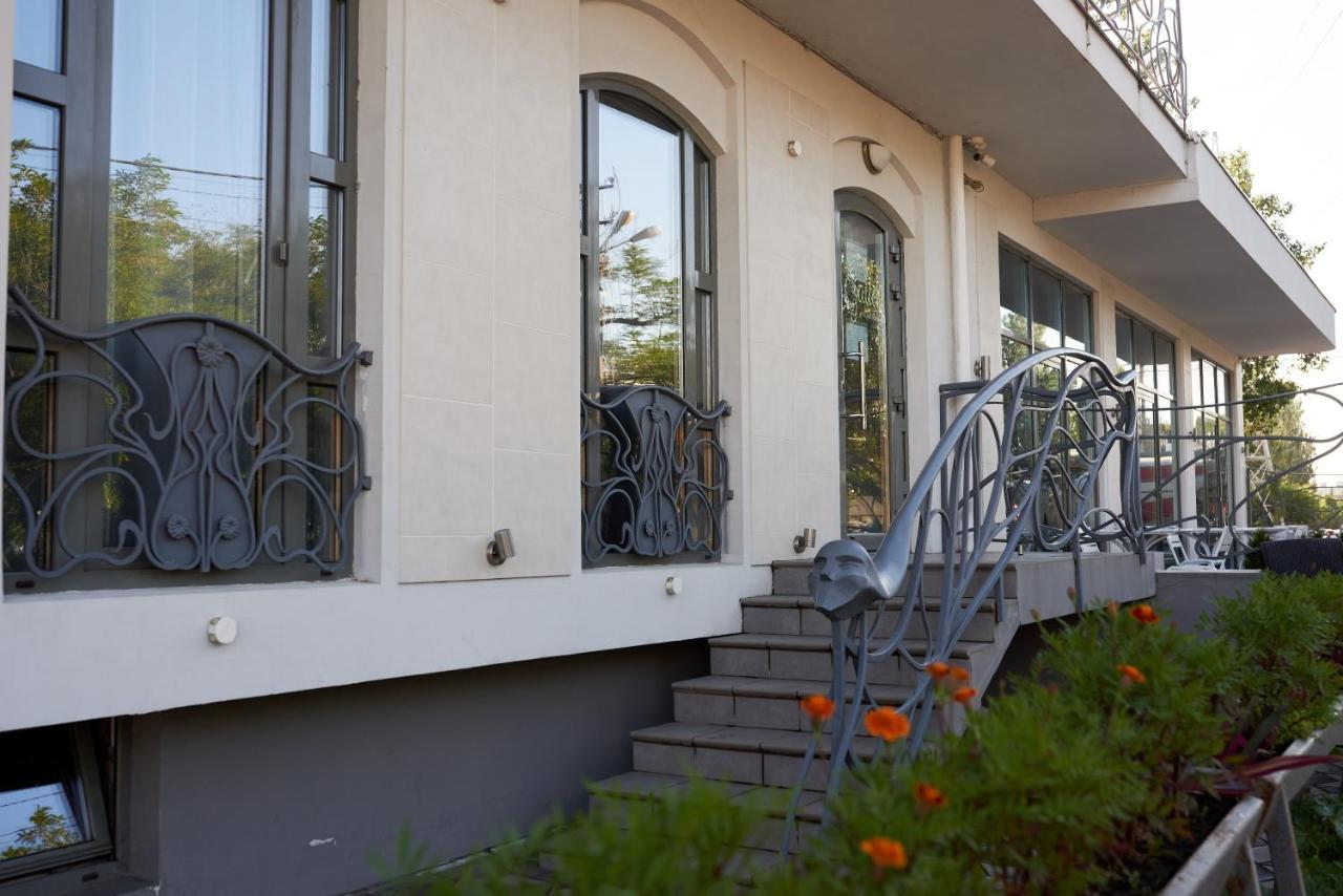Gaudi Stylish Hotel Odessa Exterior foto
